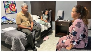 El drama de familia venezolana con una hija de 10 años que lucha por hallar techo en Miami