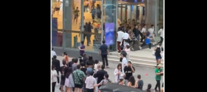 Al menos tres muertos en tiroteo en un lujoso centro comercial de Bangkok