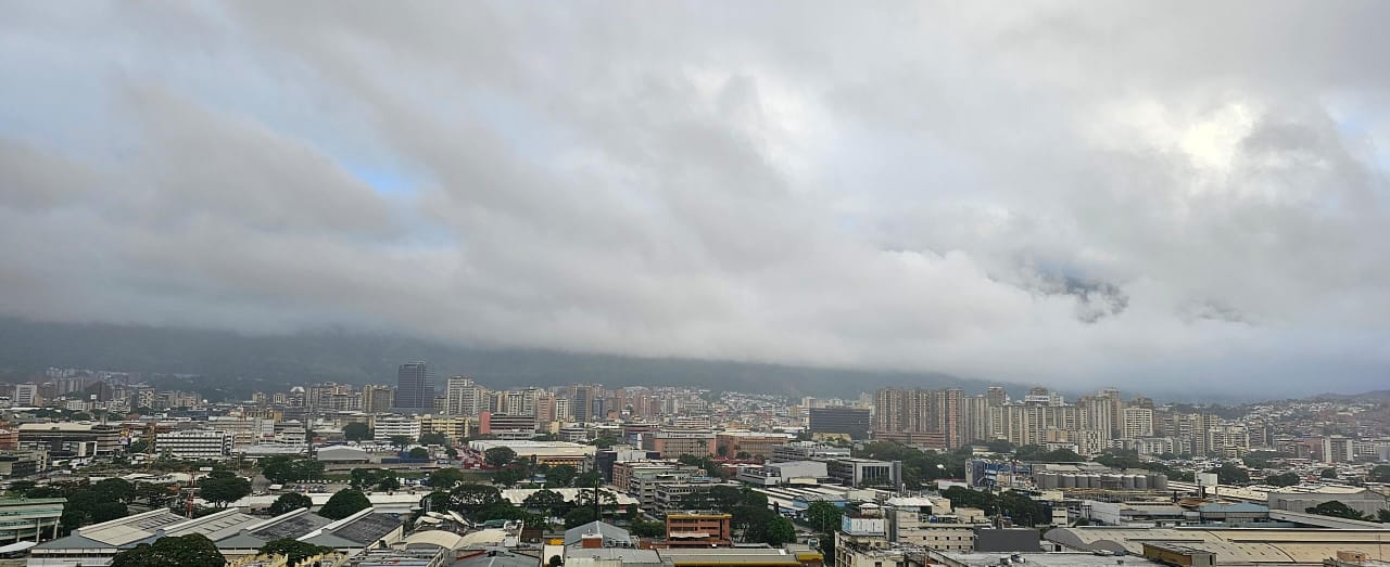 Usuarios reportan temblor en varias zonas de Caracas este #27Nov
