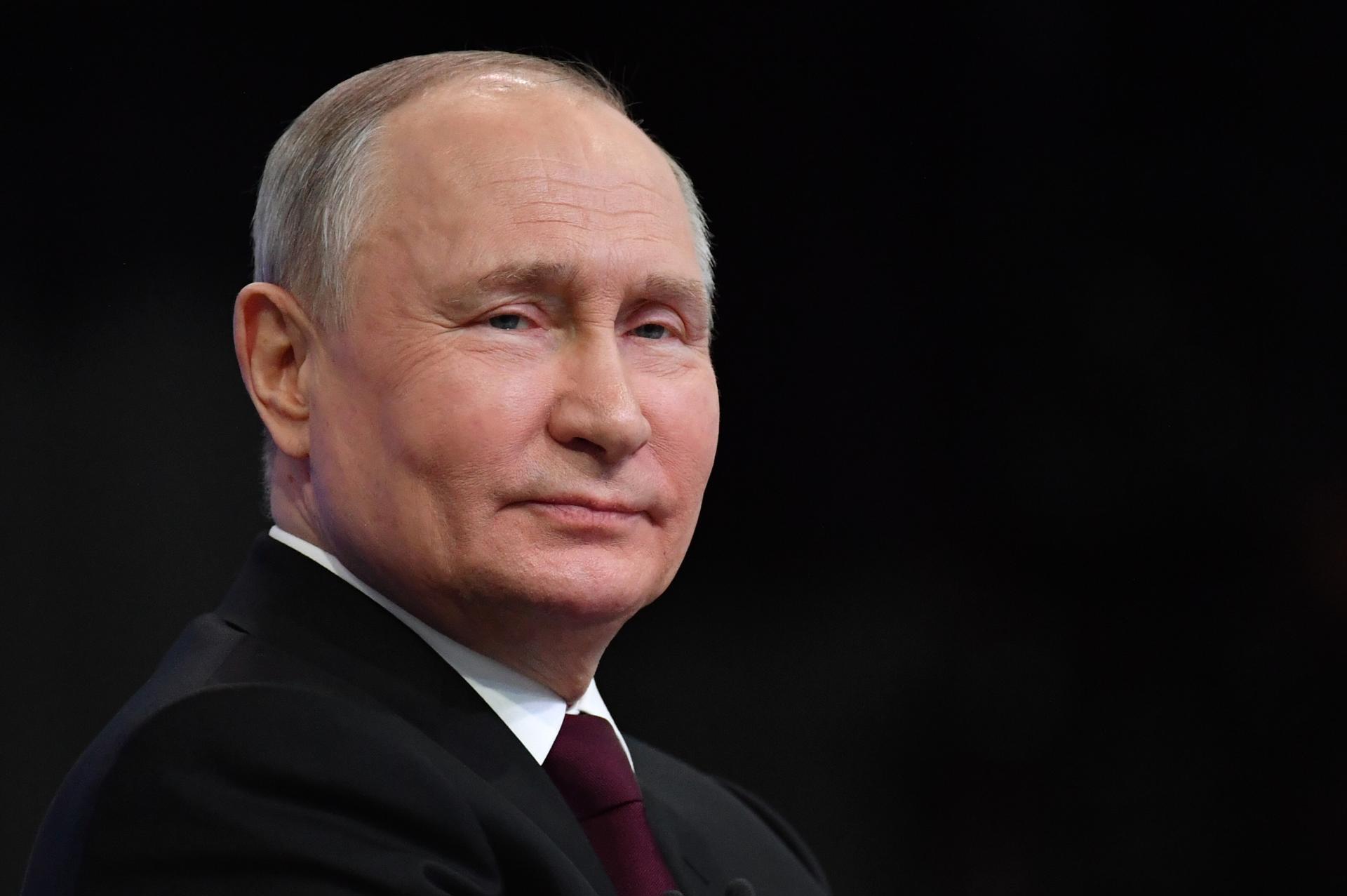 Putin promete hacer de Rusia una “potencia soberana” en su primer discurso de campaña