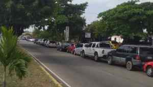 Mega cola por gasolina en Zulia evidencia que Venezuela no se ha arreglado nada (Video)