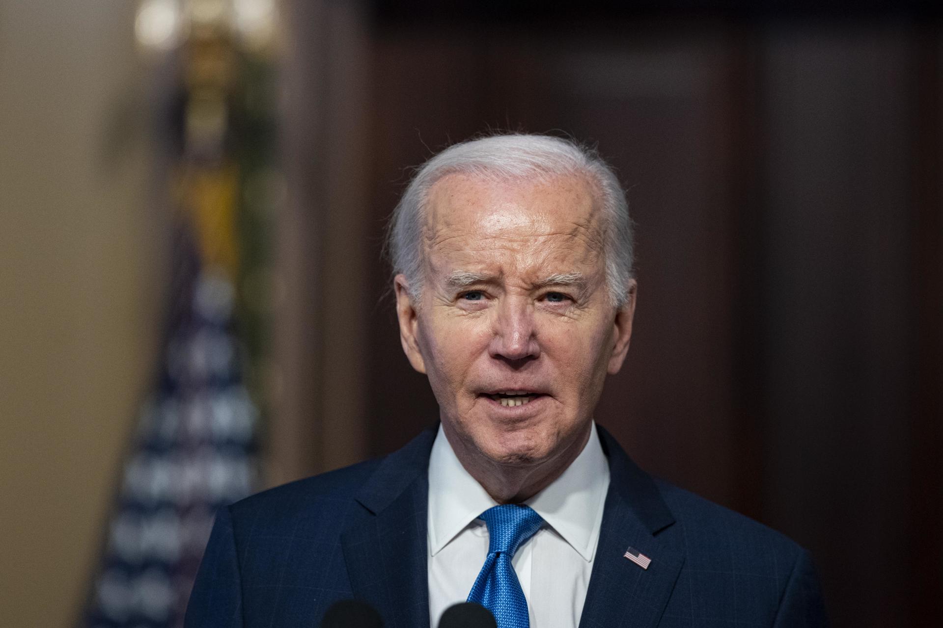 Biden calificó de “inconstitucional” someter a juicio político a su jefe de migración
