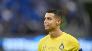 Cristiano Ronaldo suspendido y multado por sus gestos contra la afición del Al-Shabab