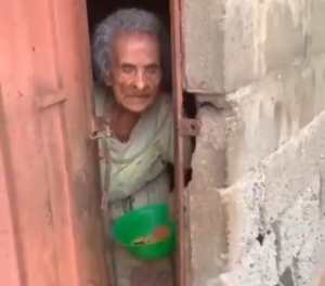 Ciega, abandonada y sin ayuda vive una abuelita en Barinitas (VIDEO)