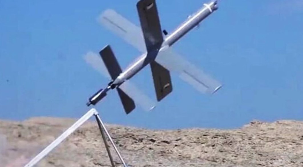 Irán fabrica nuevo dron suicida inspirado en la técnica de aves rapaces: Merodea, encuentra y ataca