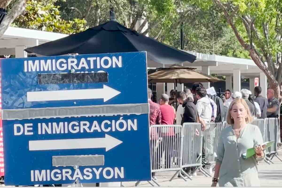 Corte bloqueó una ley de Florida que castiga a quien transporte migrantes indocumentados