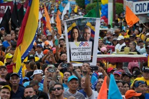 El País: Verdad, mentira y propaganda… retrato de la economía de Venezuela a las puertas de las elecciones