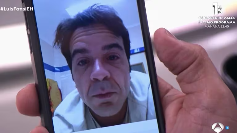 Luis Fonsi revela la imagen de su rostro tras sufrir una reacción alérgica: “El peor día de mi vida”